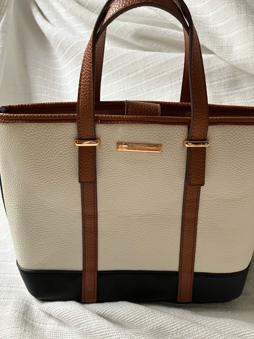 Anne Klein Cream, Brown & Black Pebbled purse